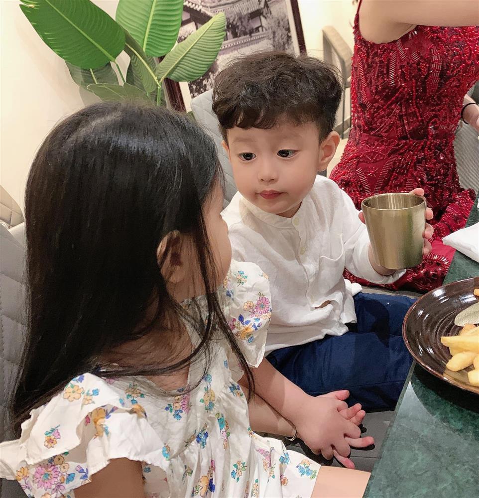 Việt Anh bẻ lái nhanh như chớp khi bị vợ cũ nói đào hoa-1