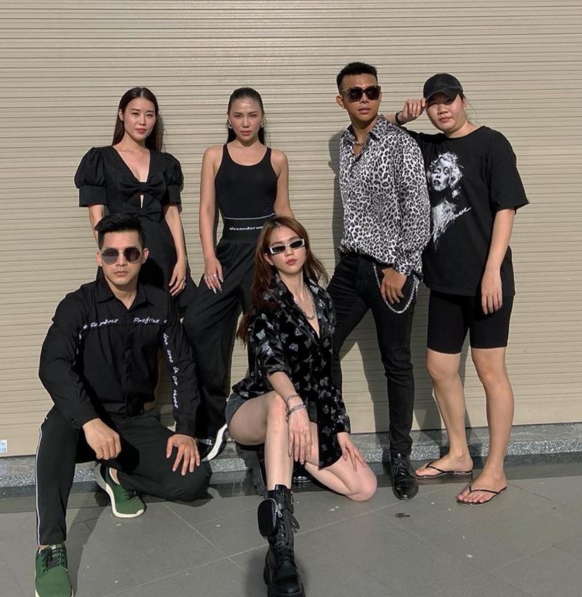 Giúp việc số hưởng Thúy Kiều, được Ngọc Trinh tặng xế tiền tỷ đúng 1/5-8