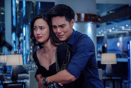 Vợ đảm đang đột nhiên nấu ăn mặn chát, nhìn thấy cảnh trong bệnh viện tôi mới nghẹn ngào