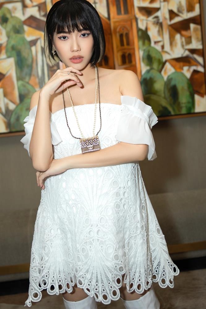 Diệu Nhi mix đồ thập cẩm, ấp ủ là thành viên thứ 5 BLACKPINK hay gì?-5