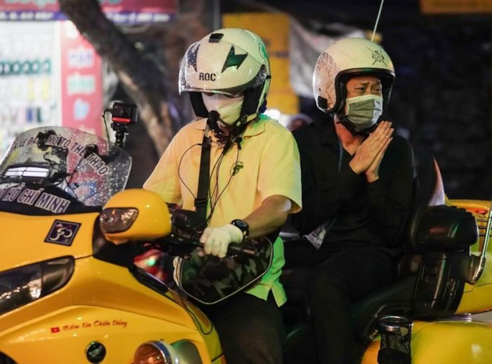 Hoài Linh tưởng nhớ 100 ngày mất Chí Tài-4