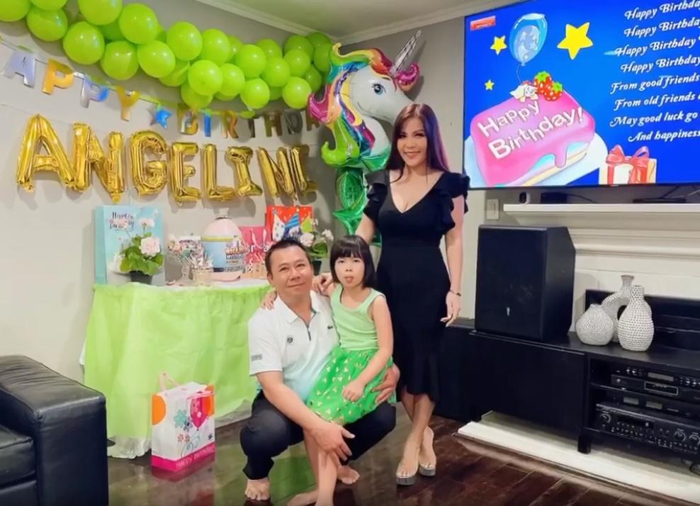 Hoàng Anh tay trong tay vợ chồng người tình tin đồn-1