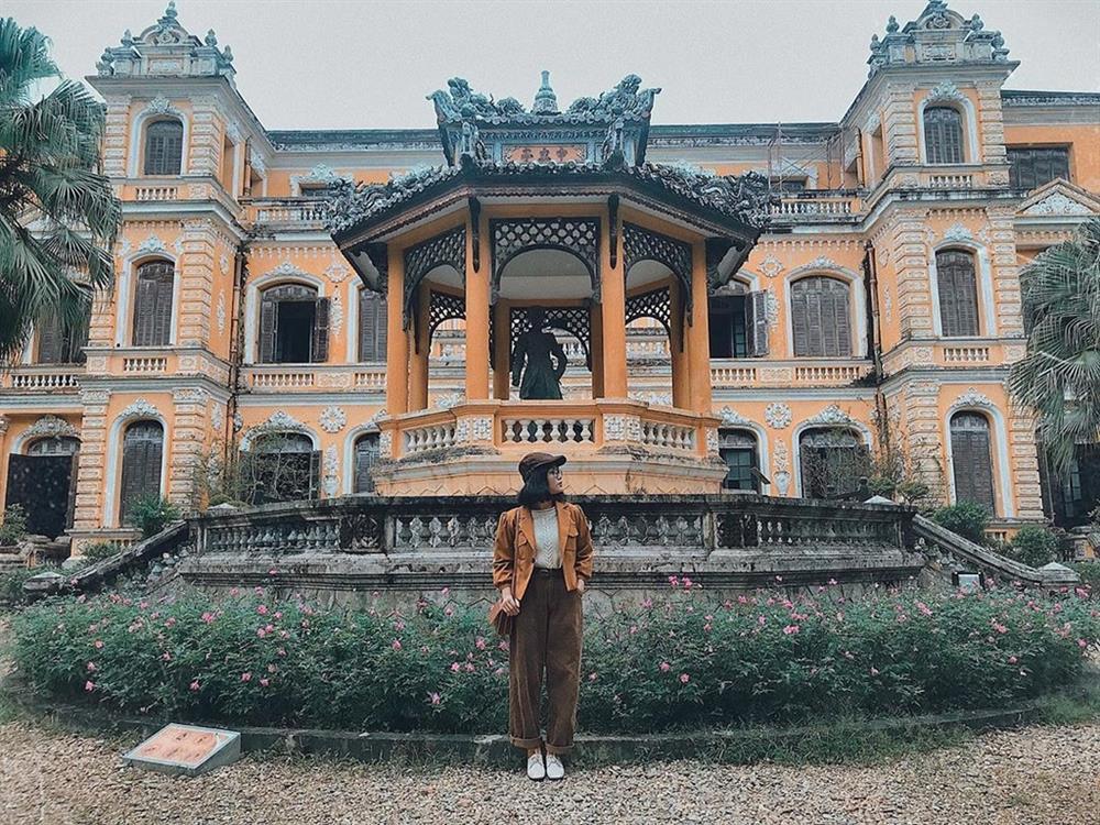 Xứ Huế đẹp ngút trời qua bom tấn Gái Già Lắm Chiêu V-6