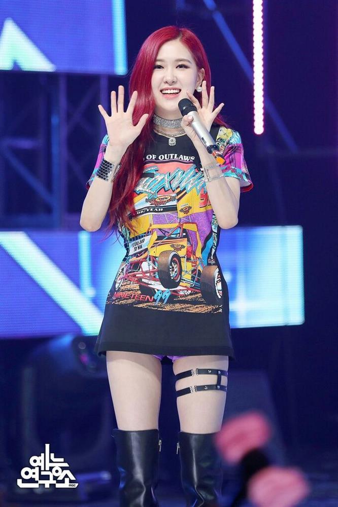 Rosé ngày xưa vừa buồn vừa nhạt, nay lên đời dữ dội nhờ đổi style makeup-5