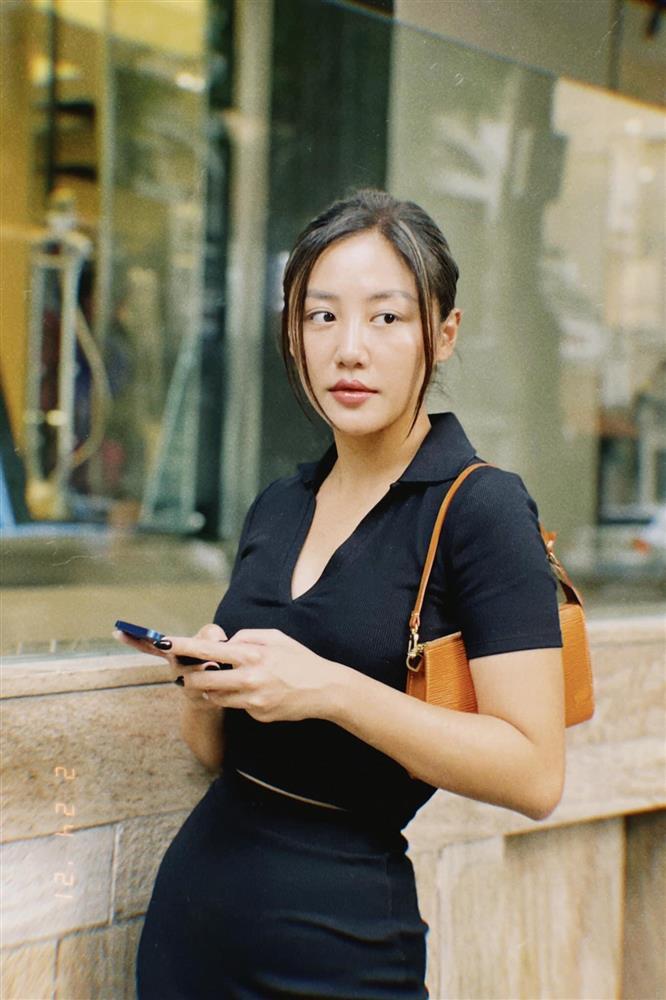 Văn Mai Hương khoe gò bồng đảo sexy đến ná thở-11