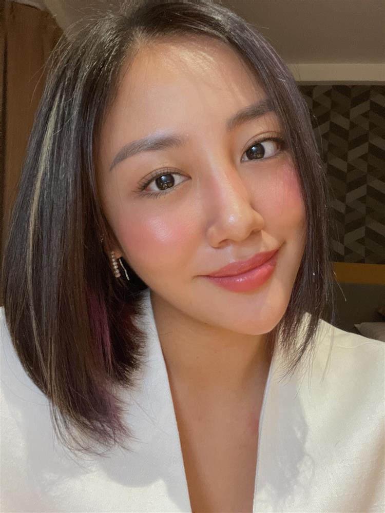 Văn Mai Hương khoe gò bồng đảo sexy đến ná thở-6