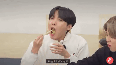 Cụm từ chức năng tình dục lên hot search chỉ vì BTS lắp bắp 1 câu-1