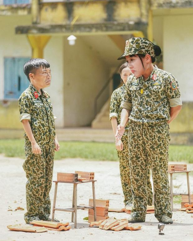 Hậu Hoàng nói về Mũi trưởng Long: 2 thằng bạn mà, yêu gì-2