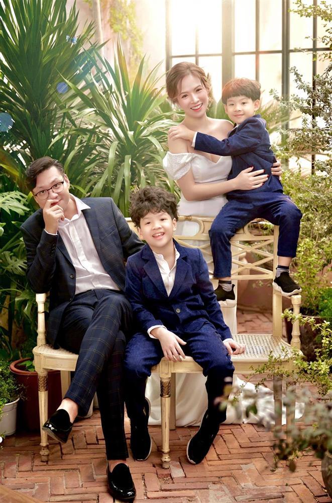 THẬT TƯỞNG ĐÙA: Đan Lê khóc giận chồng vì một que kem-1