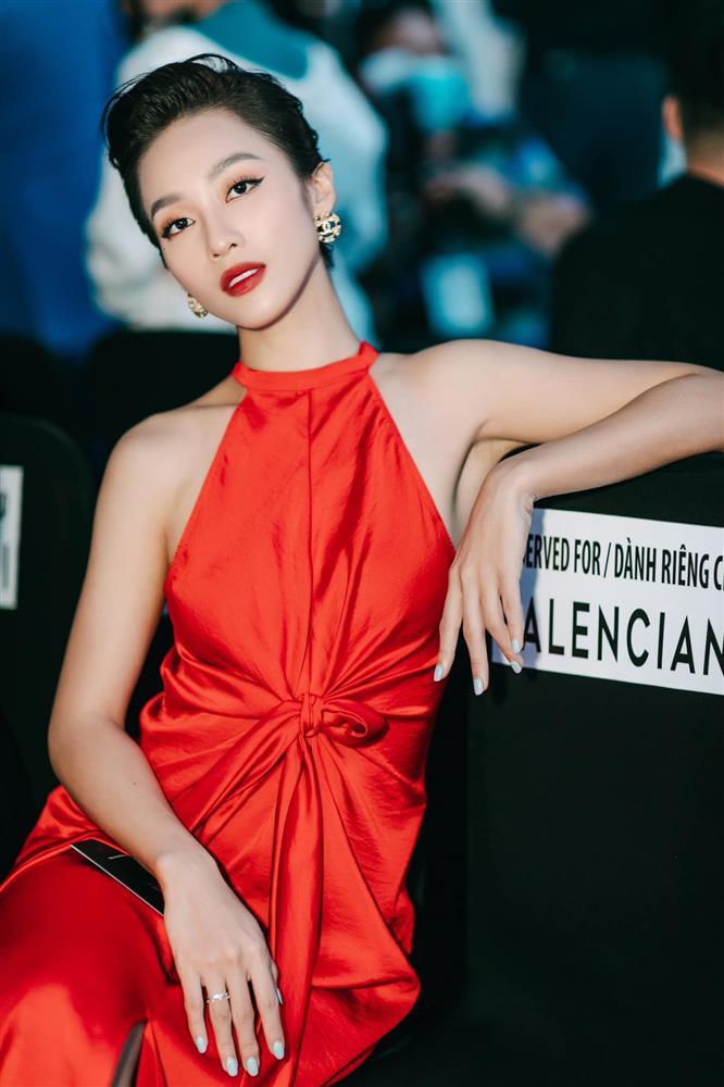 Bắt gặp bản sao Đặng Thu Thảo trên phố: Có xinh như lời đồn?-12