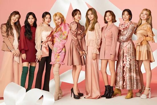 Twice xô đổ kỷ lục 10 năm, trở thành girlgroup Kpop bán chạy nhất tại Nhật Bản