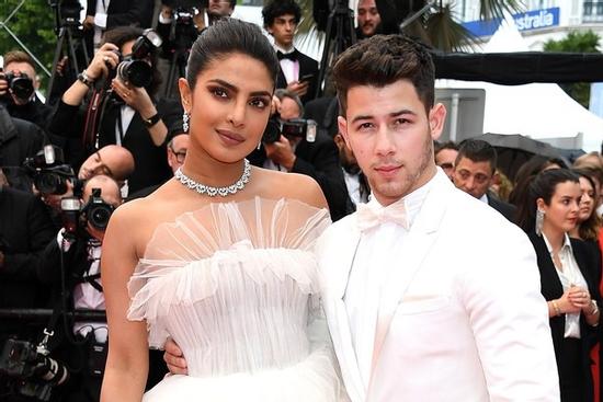 Nick Jonas kể về hôn nhân 3 năm với Hoa hậu Thế giới Priyanka Chopra