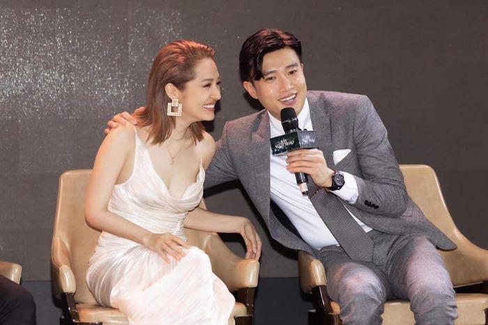 Thời trang hở hang tứ bề nóng bỏng mắt của Bảo Anh-1