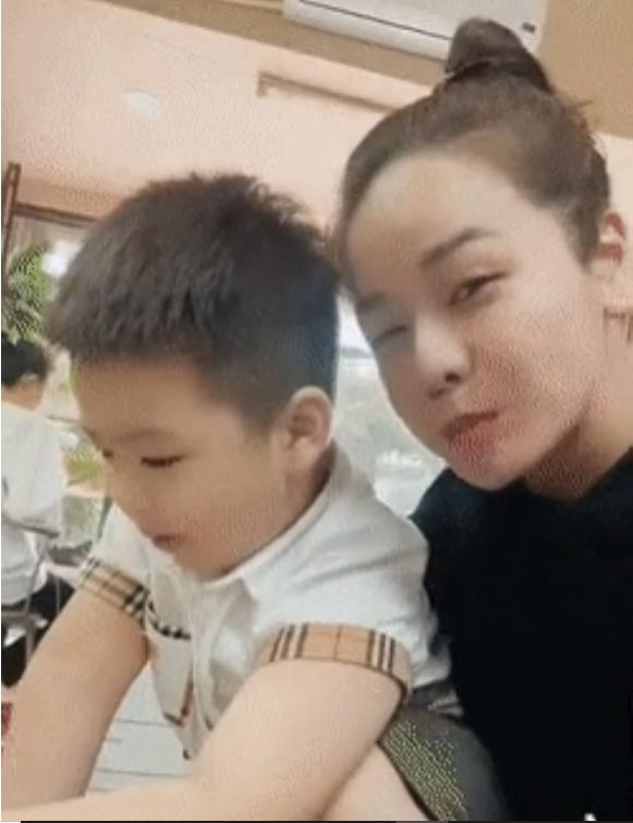 Nhật Kim Anh đoàn tụ quý tử sau quyết định được quyền nuôi dưỡng-3