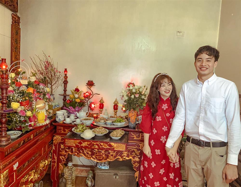 30 tuổi chưa yêu ai, nàng 9x mê du lịch trúng sét ái tình với trai đẹp 1m85-12