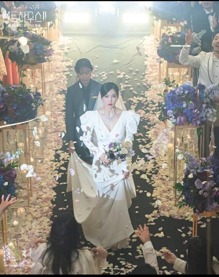 Đám cưới sặc mùi sát khí của cặp đôi ác ma Penthouse-14