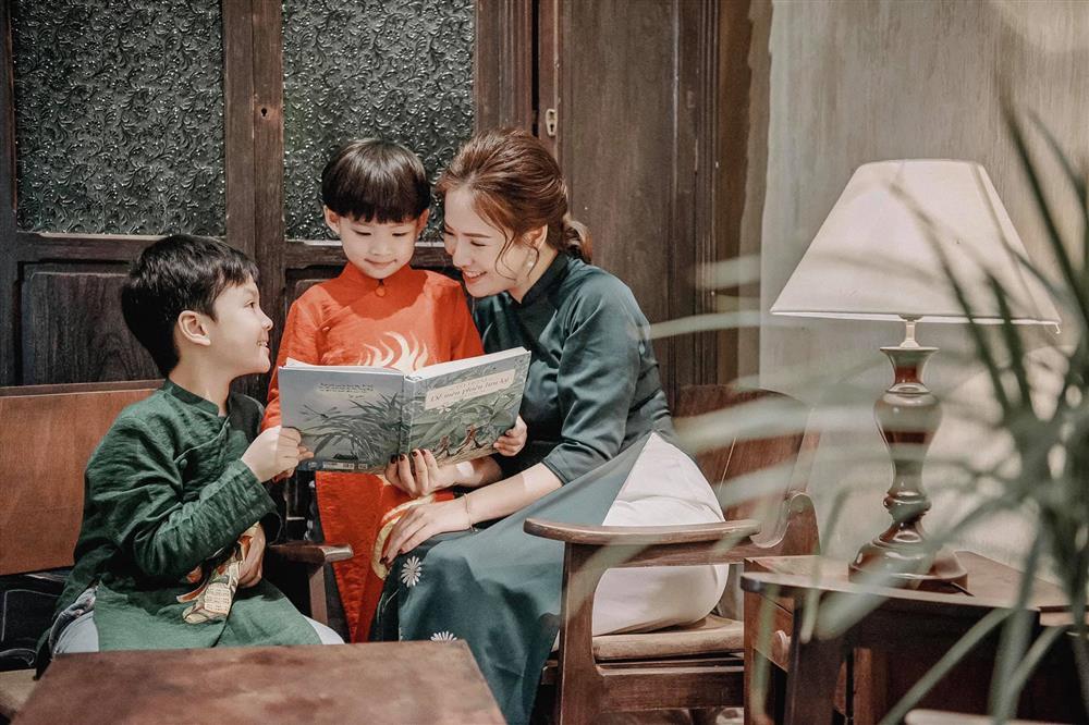 Hình phạt của Đan Lê khi quý tử lười học và nói dối-4