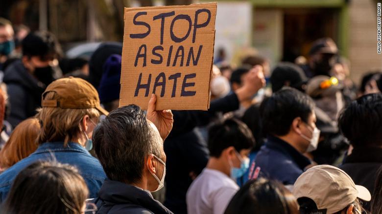 Làn sóng kỳ thị và tấn công người gốc Á ở Mỹ: 6 sinh mạng bị cướp, gần 4.000 người bị xúc phạm-13