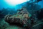 Thợ lặn phát hiện xe tăng Nhật Bản từ Thế chiến 2 dưới đáy biển