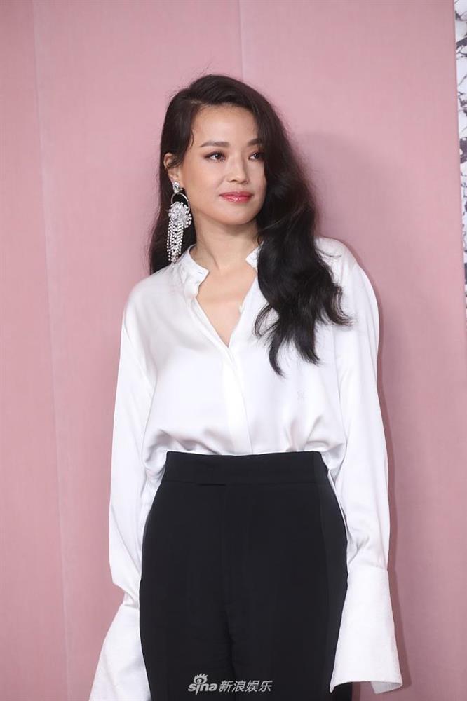 Thư Kỳ sang bao nhiêu thì Triệu Vy tự dìm hàng lùn bấy nhiêu vì đôi boots tai hại-2