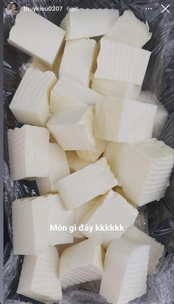 Thuý Kiều được Ngọc Trinh yêu quý vì chăm sóc sếp tận tình-3