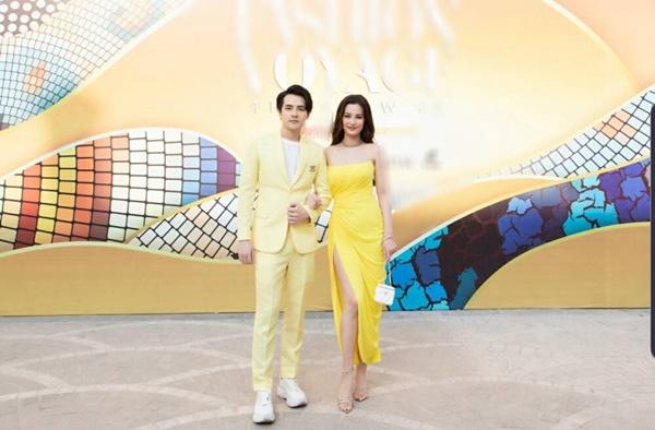 Sánh đôi cùng Ông Cao Thắng, Đông Nhi gây sốt với body nuột nà sau sinh-1