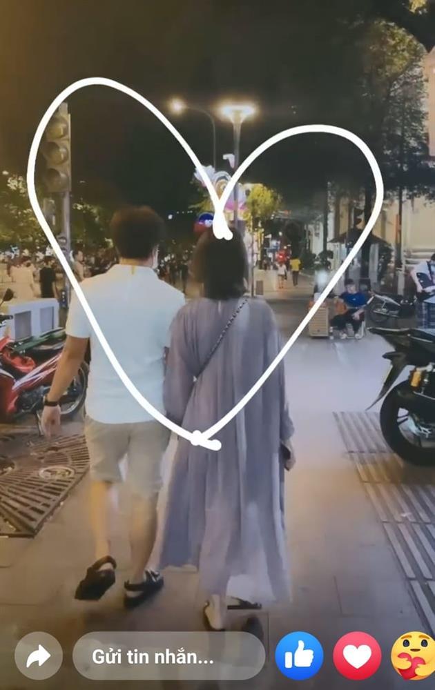 Phát hờn cảnh Hòa Minzy và bạn trai thiếu gia trốn con hẹn hò-2