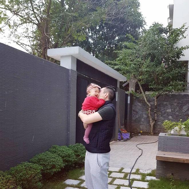 Hot girl Tú Linh khoe biệt thự triệu đô sát hồ Tây, nhìn góc nào cũng choáng ngợp-8