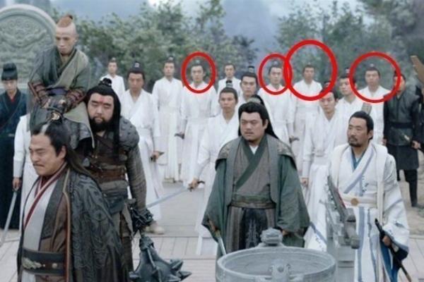 Những khoảnh khắc điện ảnh thiếu trọn vẹn vì kỹ xảo vụng về-8