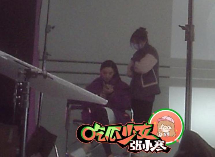 Trương Bá Chi bụng to vượt mặt dù phủ nhận mang thai lần 4-1