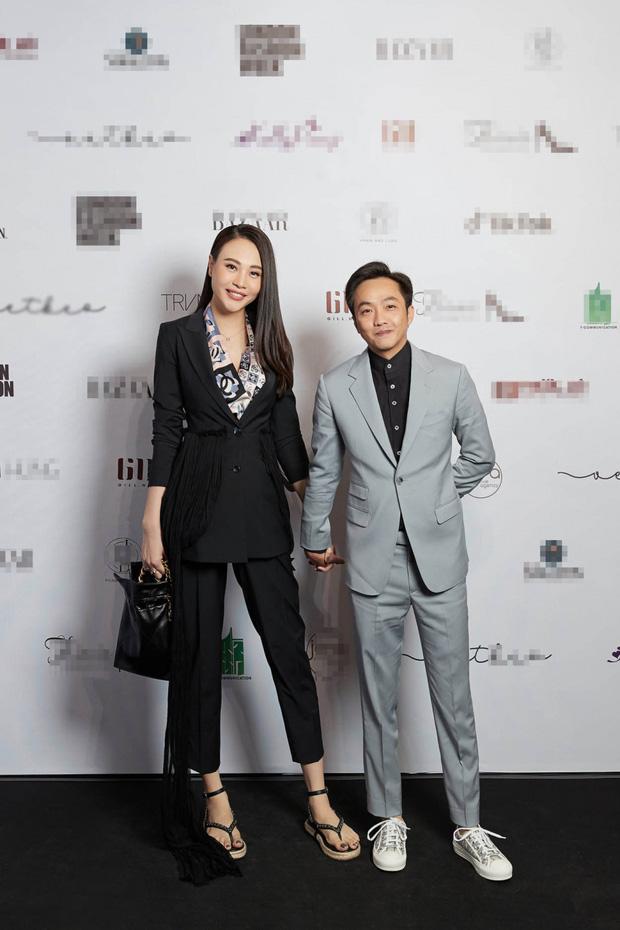 Đông Nhi - Đàm Thu Trang đụng hàng sandal 27 triệu nhưng style khác biệt-3