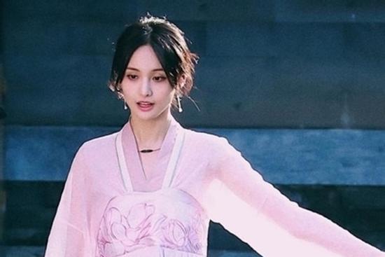 Trịnh Sảng có thể bị che mặt trong phim