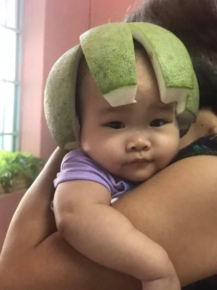 50 sắc thái hài hước của em bé khi có mẹ cứ hở ra là hóa trang cho con-9