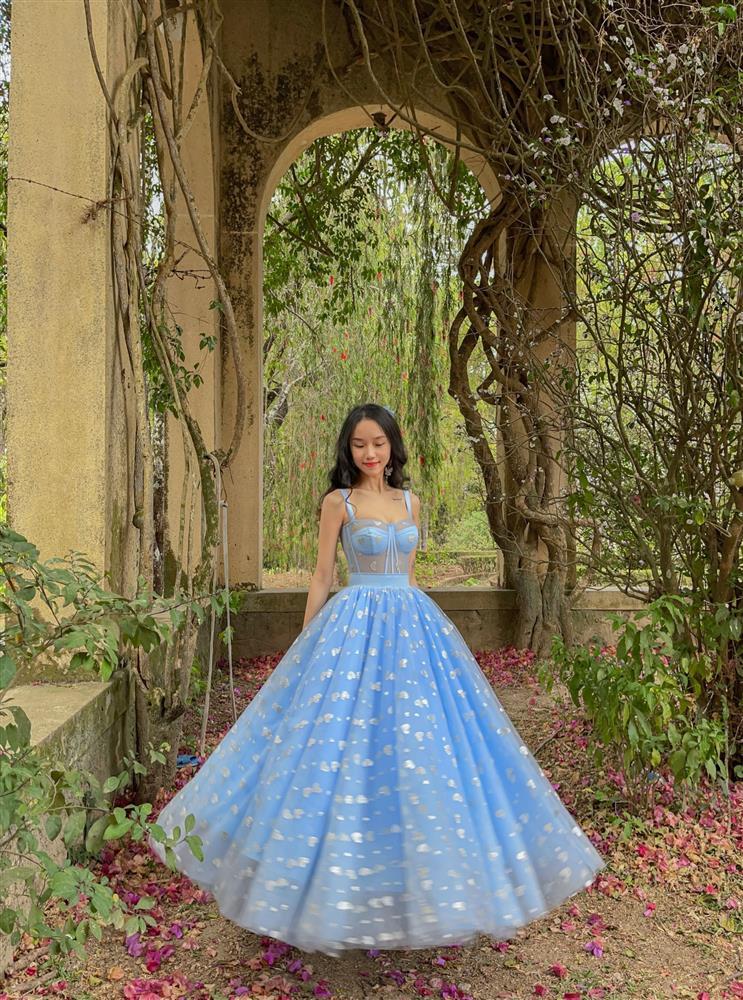 Nàng 9x đẹp như Công chúa ngủ trong rừng ở điểm check-in cổ kính Đà Lạt-2