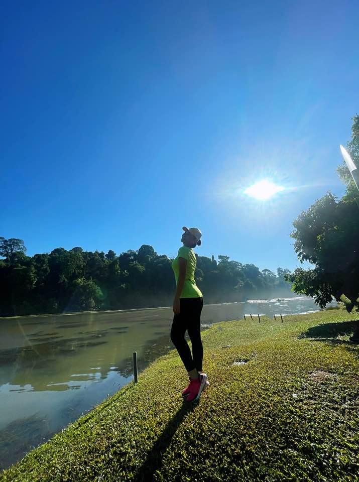 Thu Minh bị phán hút mỡ bụng hết 10.000 USD-5