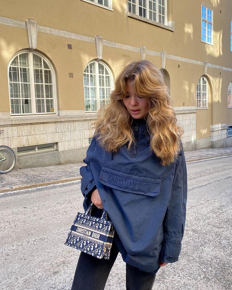 Tóc mái xoăn từ những năm 70 đang trở thành mốt-4