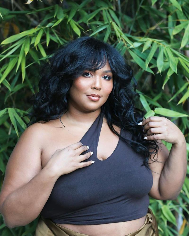 Tóc mái xoăn từ những năm 70 đang trở thành mốt-6