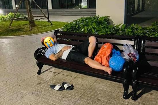 Chúc mừng sinh nhật vợ nhầm ngày, anh chồng nhận cái kết