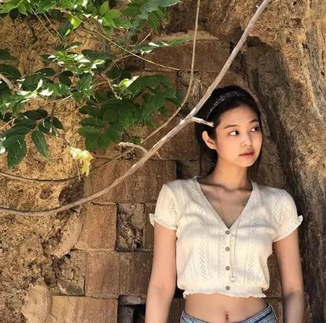 Cô nàng mua hàng online nhận ngay kết đắng khi đu trend áo Jennie-1