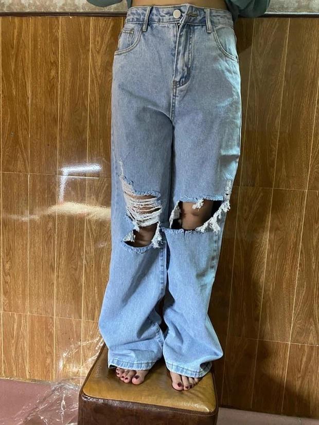 Bi hài một chiếc quần hai số phận, phản hồi của chủ shop gây chú ý-2