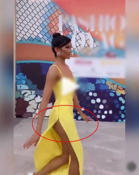 Diện váy khoét trên xẻ dưới, HHen Niê lộ nội y còn hớ hênh vòng 3-5