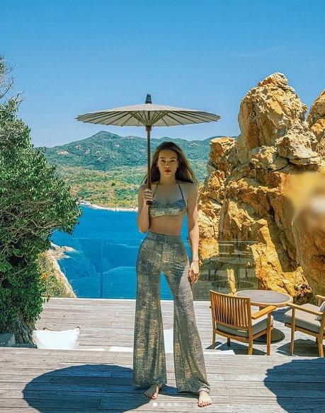 Hồ Ngọc Hà tung ảnh bikini, gây sốt hơn cả là bàn tay hư của Kim Lý-8