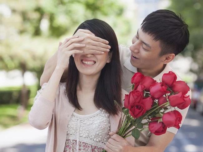 Yêu được 4 tháng, cô gái quyết chia tay vì biết nguồn gốc món quà người yêu tặng-2