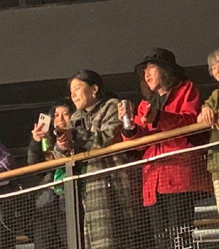 Ảnh hậu Mã Tư Thuần tay trong tay cùng nam ca sĩ nhân cách tồi-2