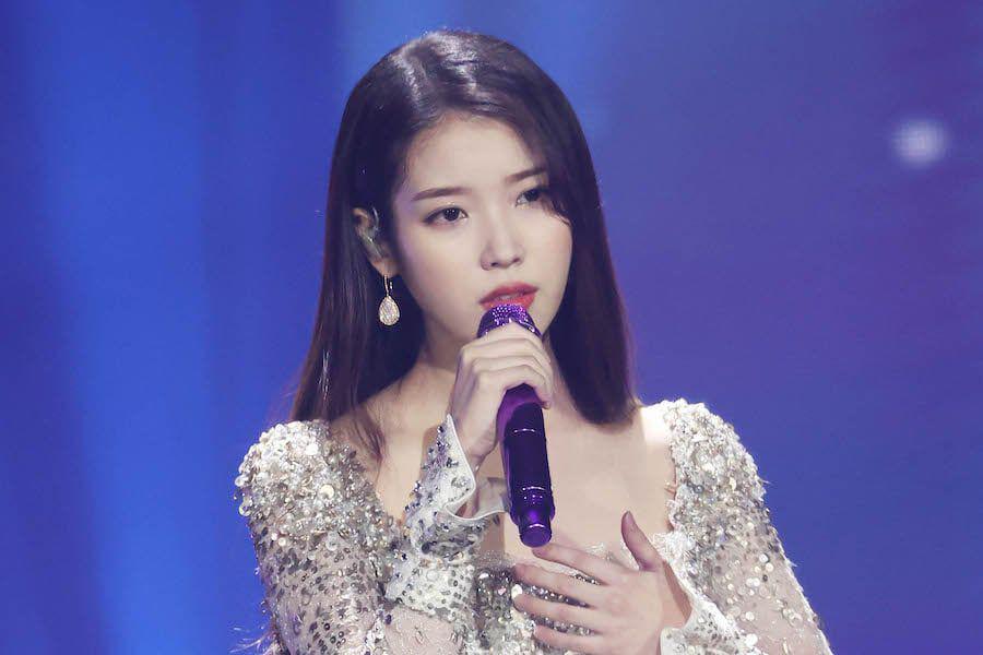 IU trở thành khách mời đầu tiên trên chương trình “Famous Singer Competition” của JTBC. Tập có sự góp mặt của nữ diễn viên được phát sóng vào ngày 9/4.