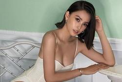 Hoa hậu Tiểu Vy khoe body 'nức nở' tuổi 21