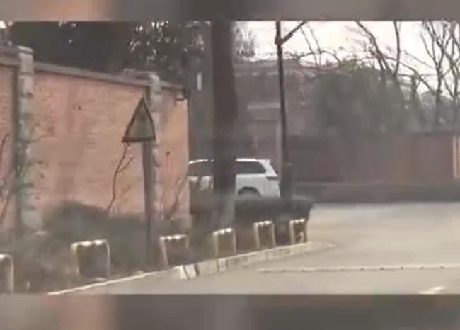 Tạ Đình Phong xuất hiện tại căn hộ của Vương Phi sau đồn đoán chia tay-3