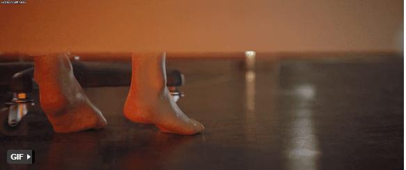 Ro Na vừa hồi sinh đã gọi cho gà bông thay vì mẹ ruột ở Penthouse 2?-1