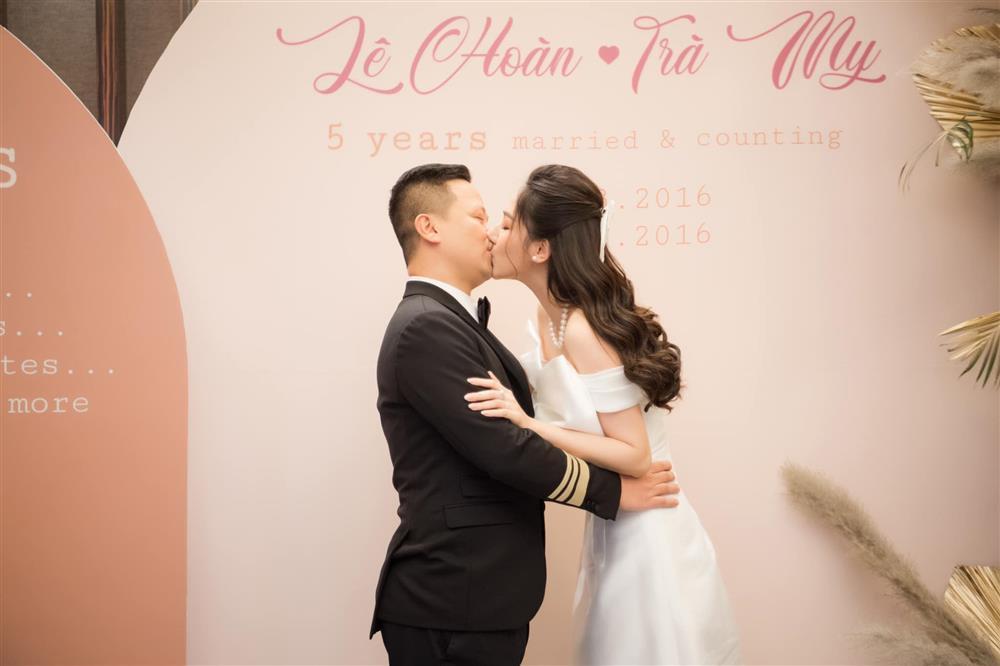 Bố mẹ chồng quyền lực của Á hậu Ngô Trà My hiếm hoi lộ diện-2