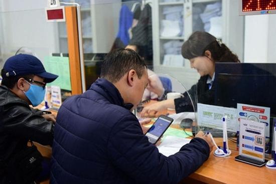 Người ngoại tỉnh không đăng ký tạm trú trước 1/7 có thể bị xóa thường trú ở quê